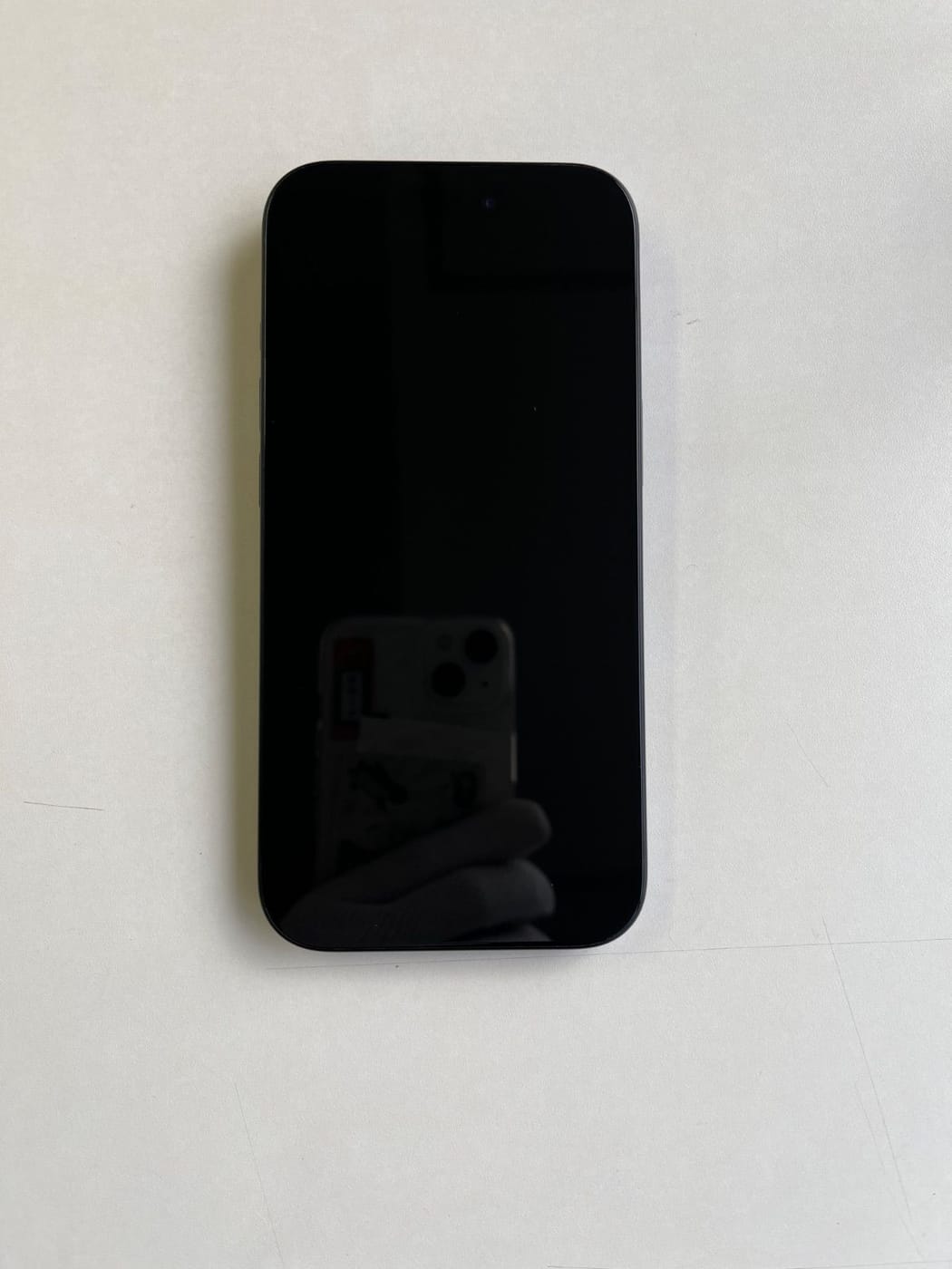 美品 iPhone 15 256GB ブラック バッテリー84% MTMN3J/A - 7352 2
